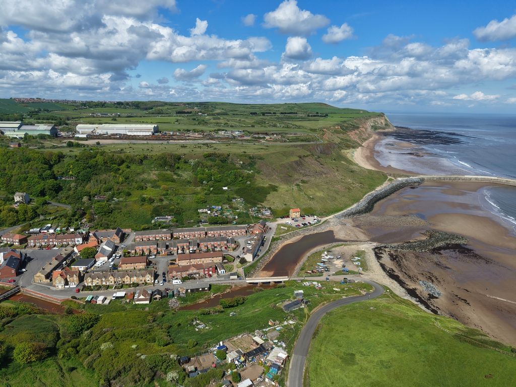 Property photo 2 of 8 Land Ewemove Skinningrove 3