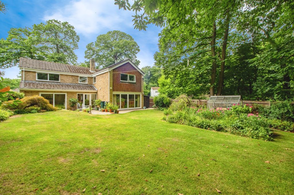 Property photo 2 of 17