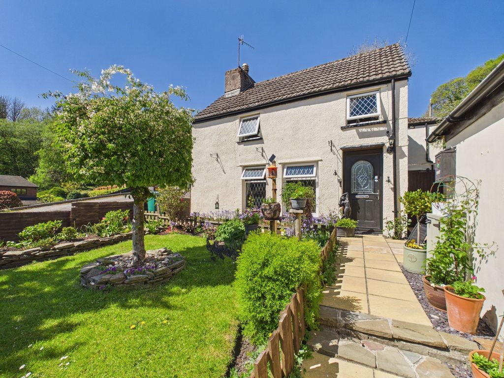 Property photo 1 of 52