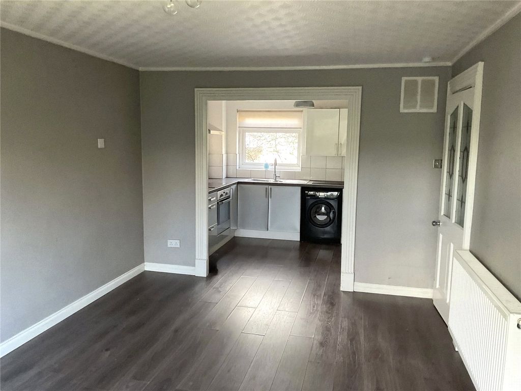 Property photo 3 of 9 Picture No. 16