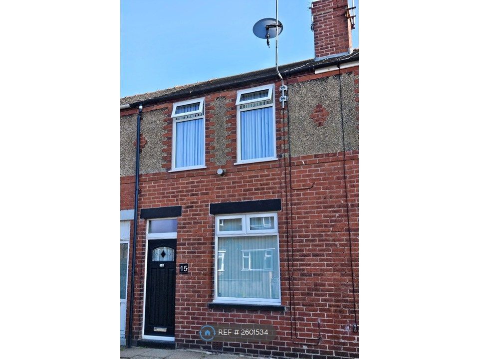 Property photo 1 of 14 Outside Front