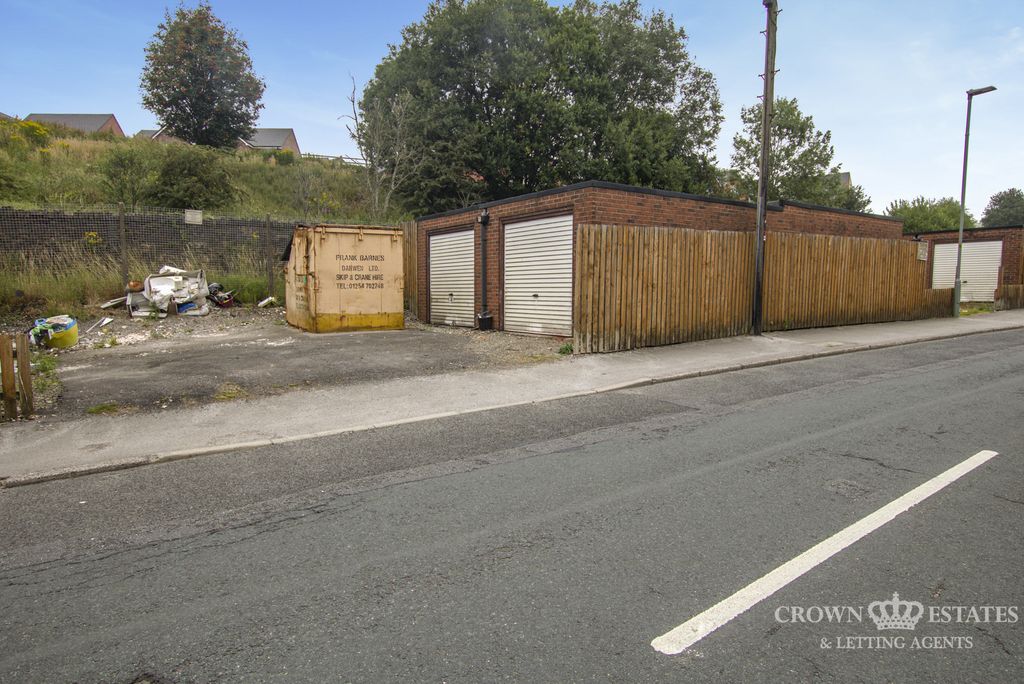 Property photo 3 of 4
