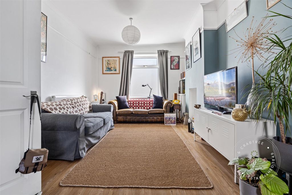 Property photo 3 of 24 Hereford Street, Grangetown, Hern Crabtree (6).Jpg