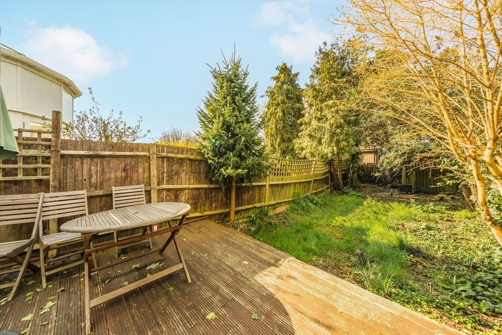 Property photo 2 of 5