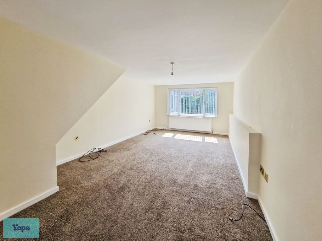 Property photo 3 of 20 9B6E2B7c-1000124060