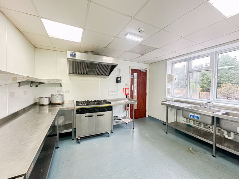 Property photo 2 of 36 Photo 32