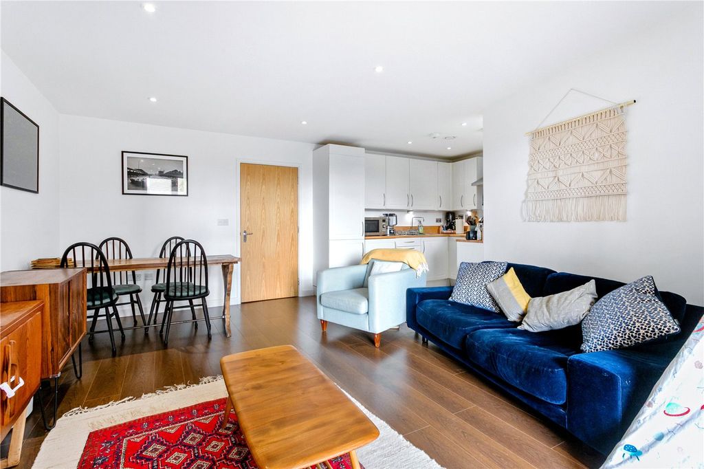 Property photo 3 of 12 Picture No. 15