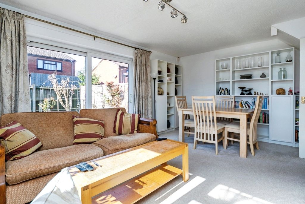 Property photo 2 of 16 Pbox-Img.Jpg