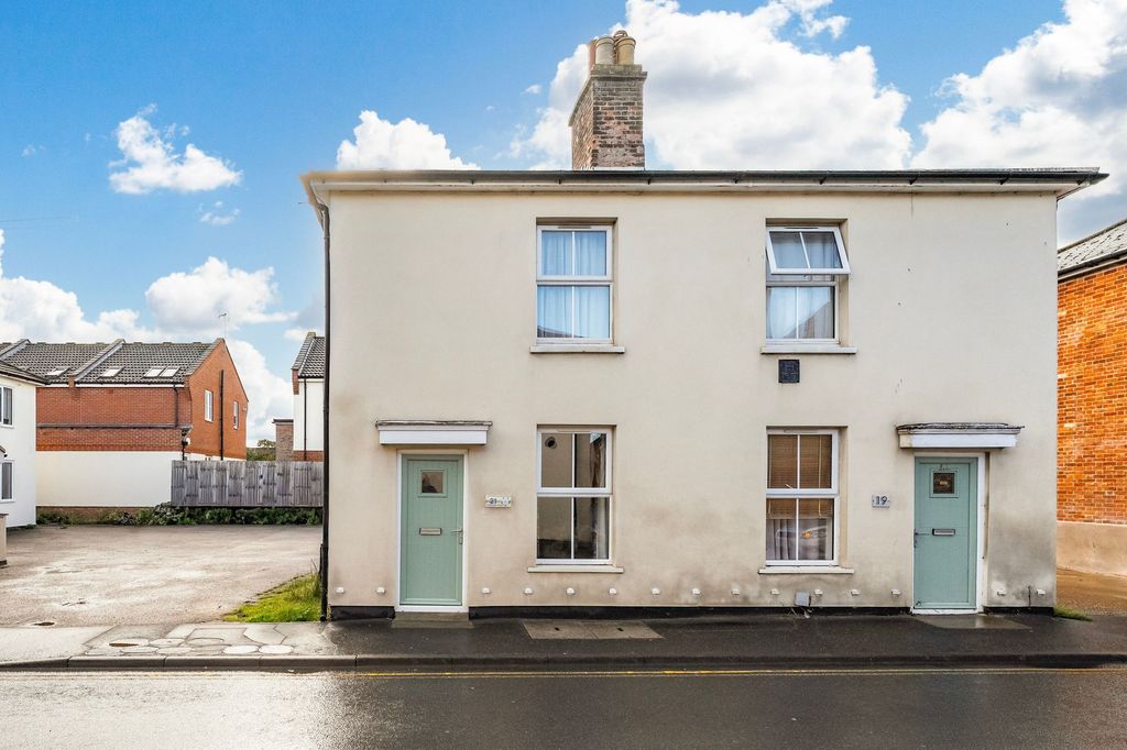 Property photo 1 of 19