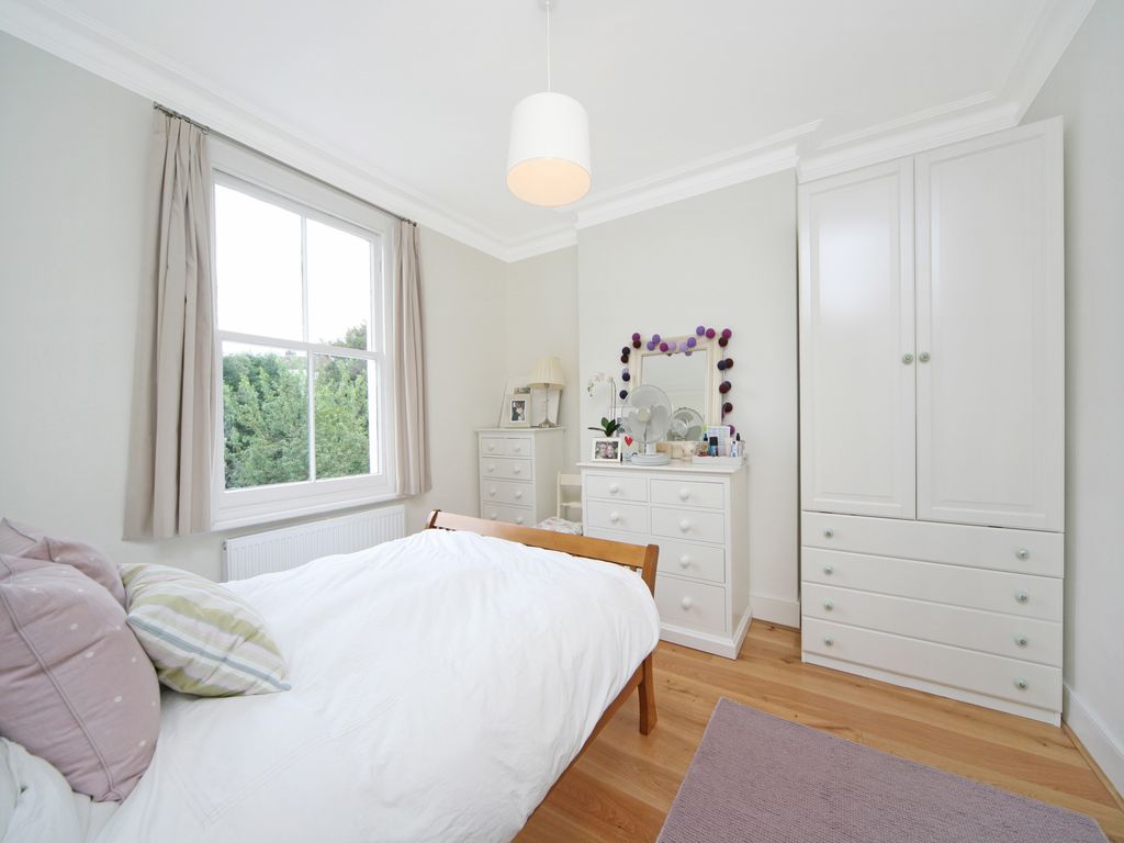 Property photo 3 of 7 Bed 1.Jpg