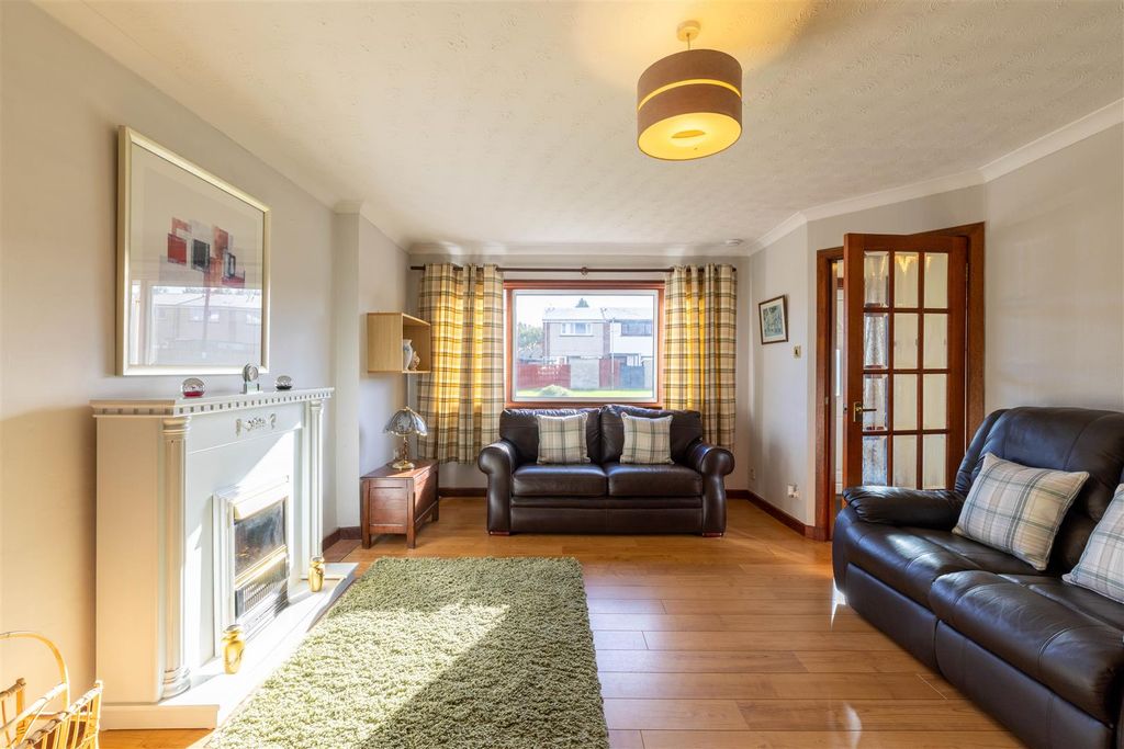 Property photo 2 of 18 S02.Jpg