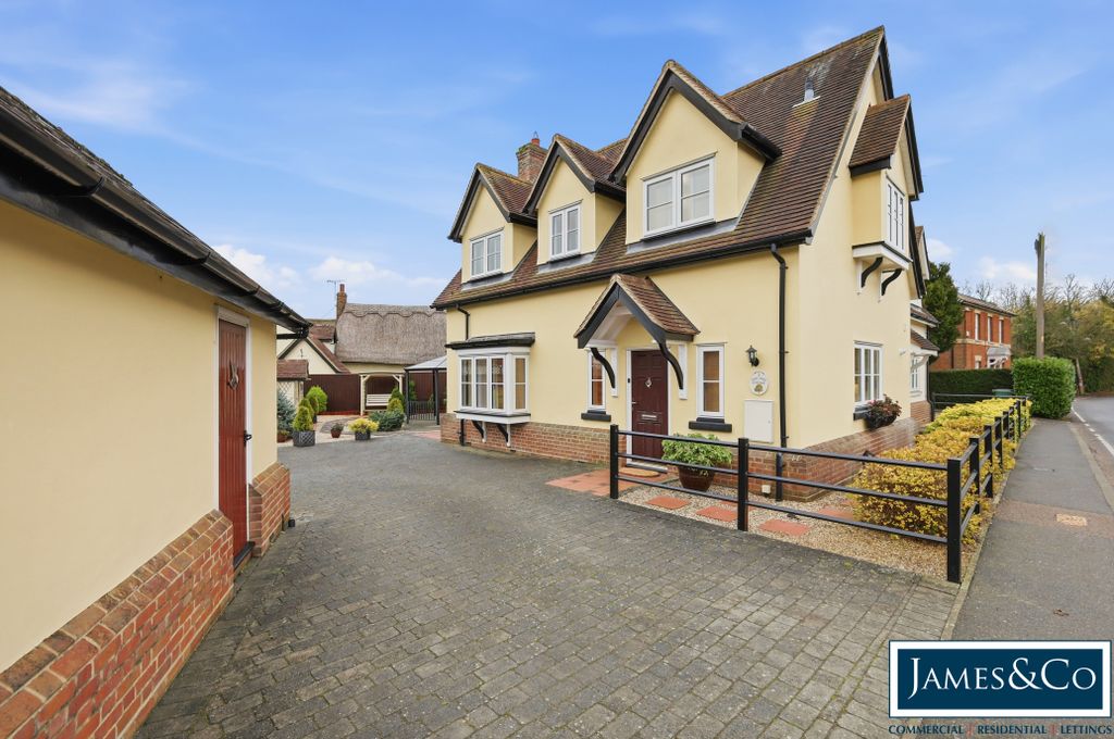 Property photo 1 of 16 1Yewtreek