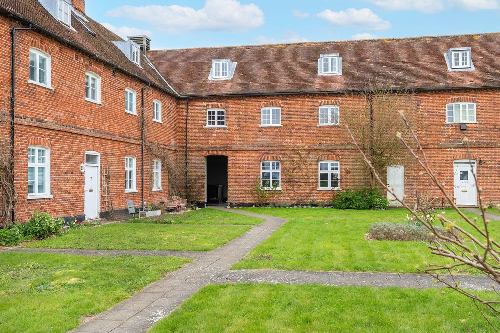 Property photo 1 of 33