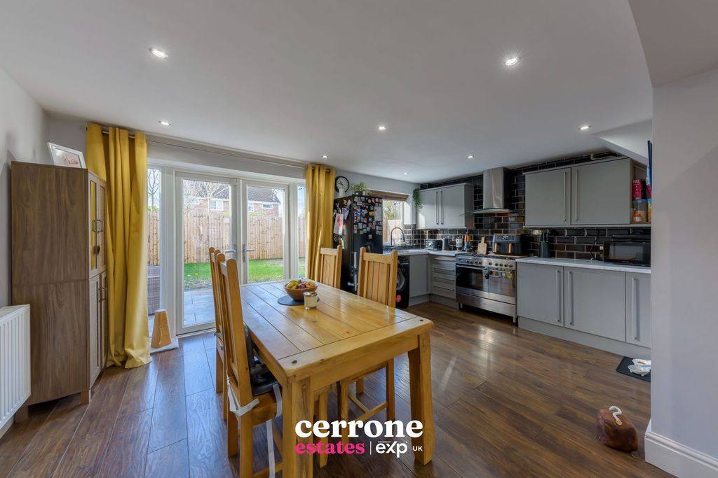 Property photo 2 of 19