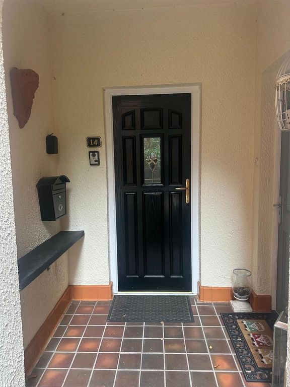 Property photo 2 of 23