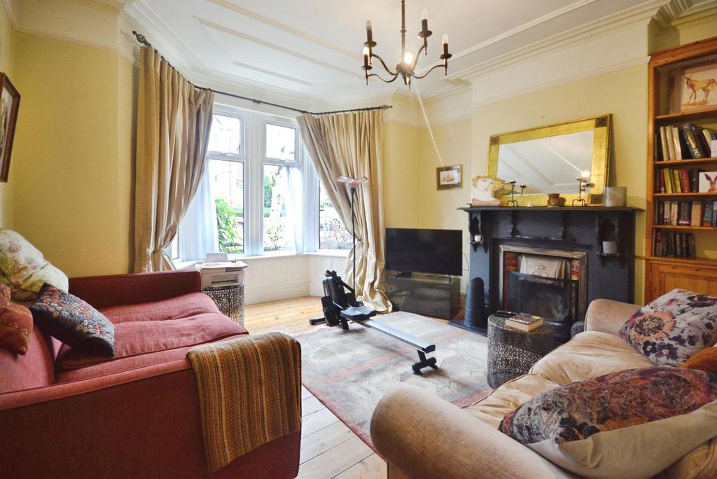 Property photo 2 of 12 Pbox-Img.Jpg