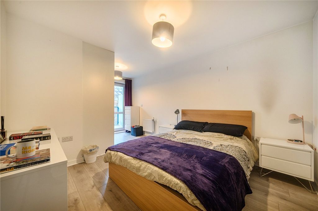 Property photo 3 of 34 Bedroom