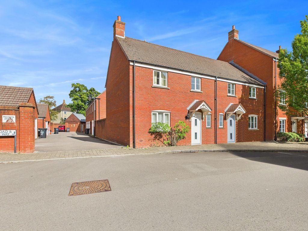 Property photo 1 of 11 Cam01338G0-Pr0133-Still001 2