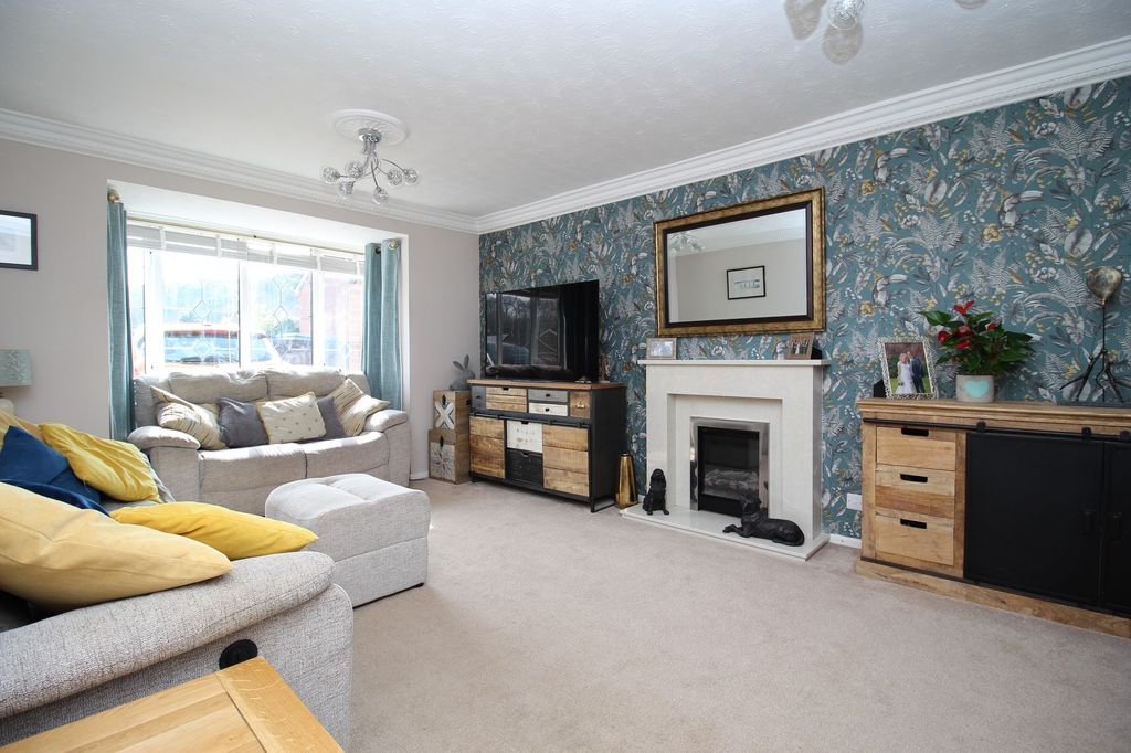 Property photo 3 of 19