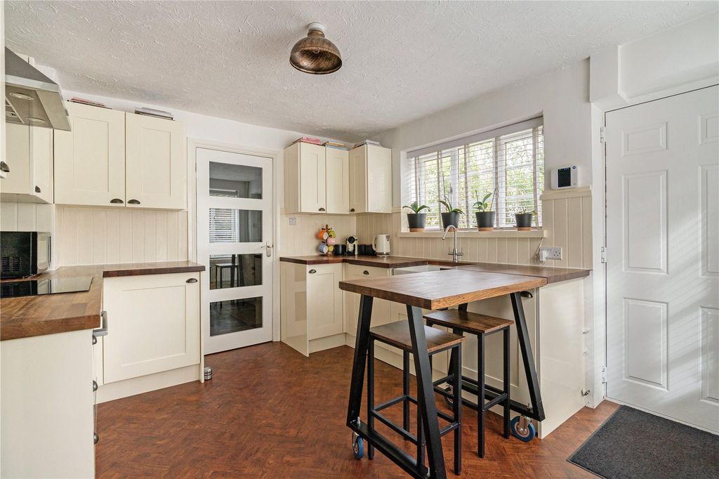 Property photo 3 of 26 Picture No. 14