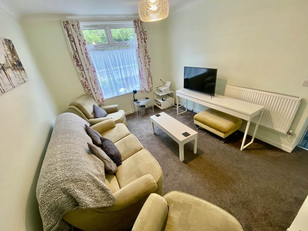 Property photo 2 of 17 Img_4258