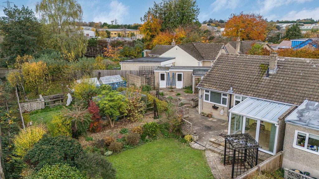 Property photo 2 of 18 Picture No. 26