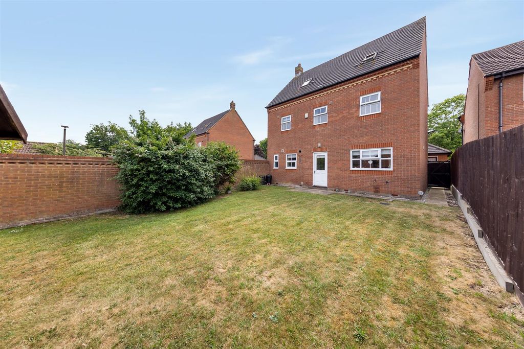 Property photo 2 of 28 1Langtondrweb06.Jpg