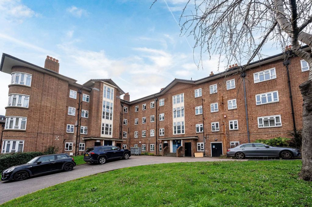 Property photo 1 of 21