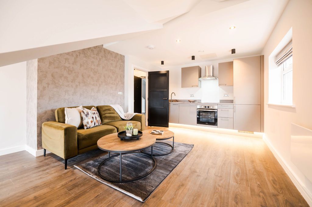 Property photo 1 of 50