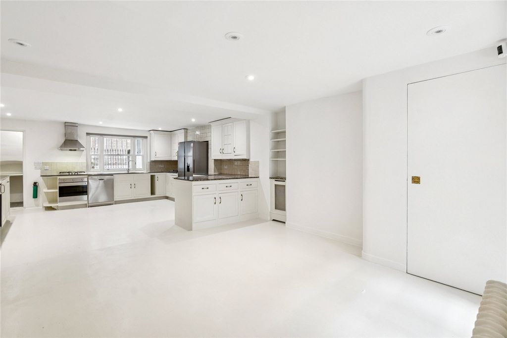 Property photo 2 of 22 Picture No. 51