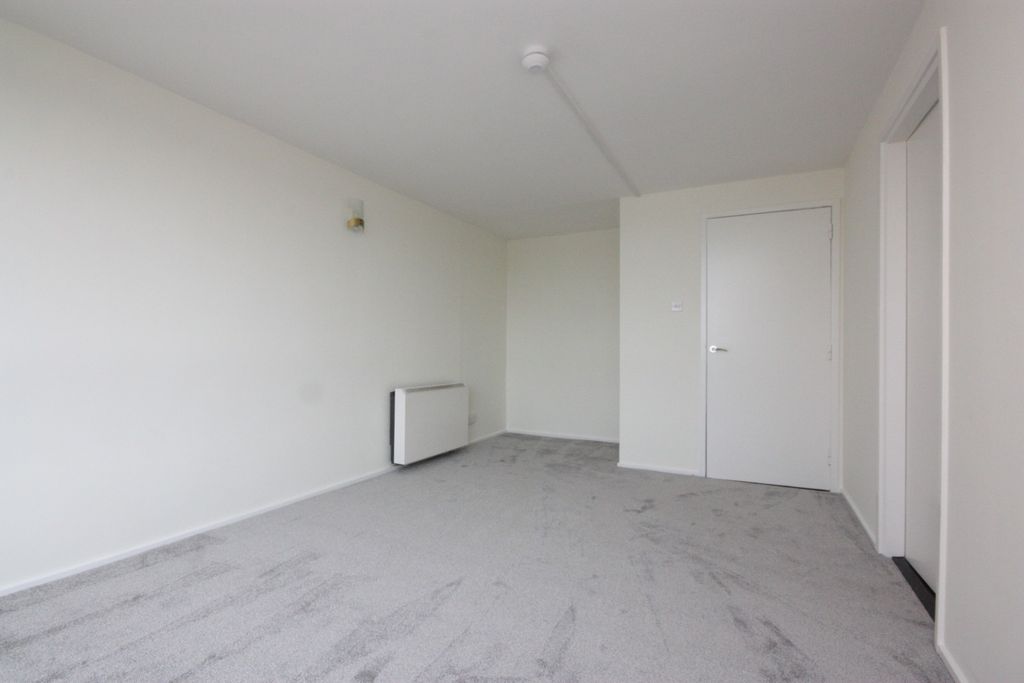 Property photo 3 of 10 Photo 3