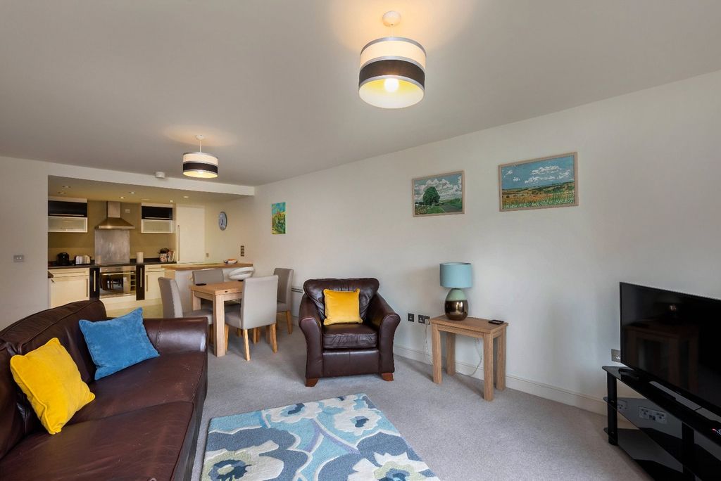 Property photo 2 of 11 Picture 2