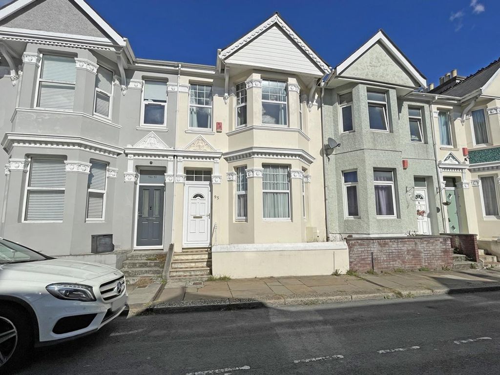 Property photo 1 of 8 Knighton Road 95 - Front.Jpg