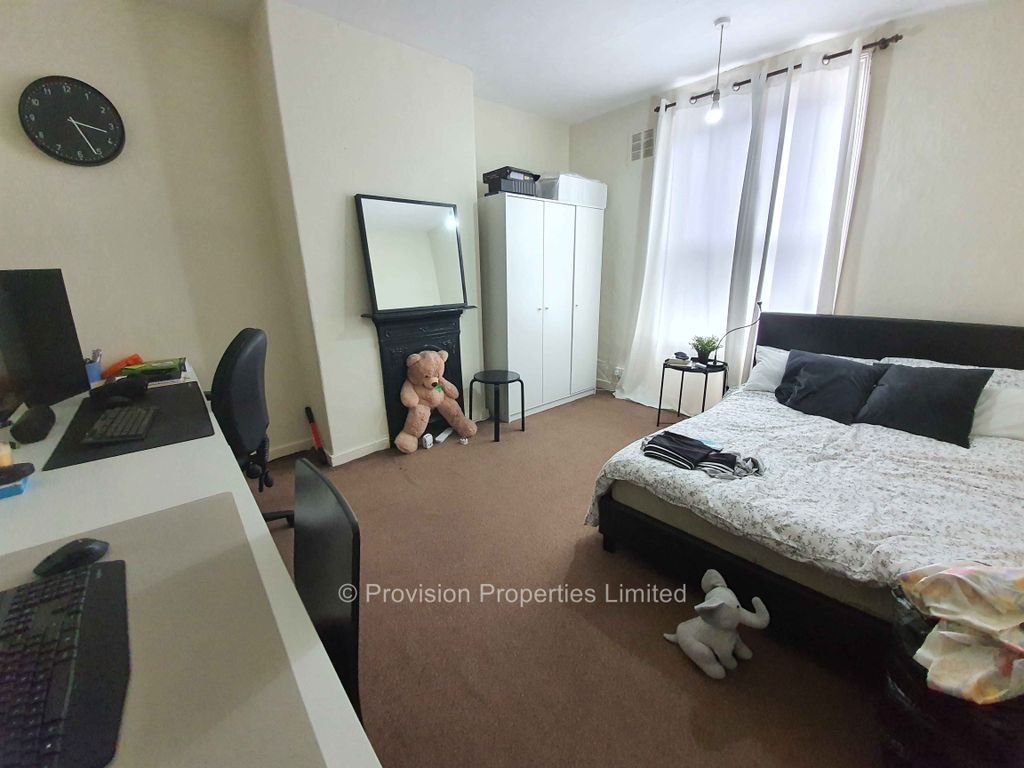 Property photo 1 of 9 Photo