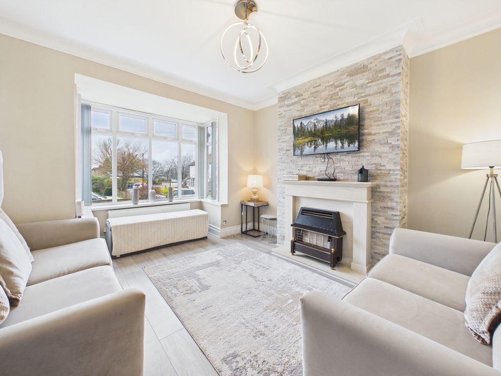 Property photo 2 of 38 Cam04233G0-Pr0057-Still002 - Copy