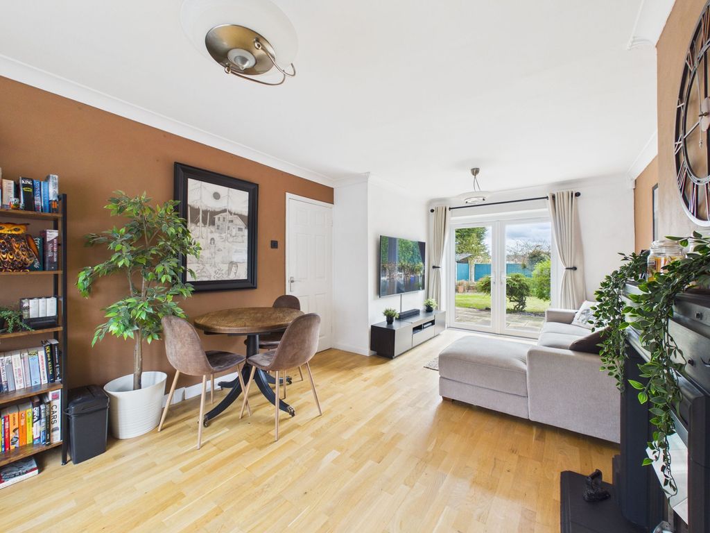 Property photo 2 of 23 Lounge/Dining Room