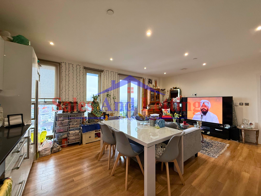 Property photo 2 of 5