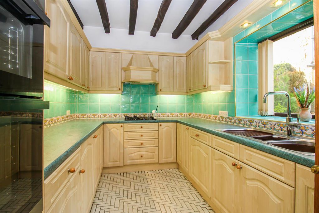 Property photo 3 of 16