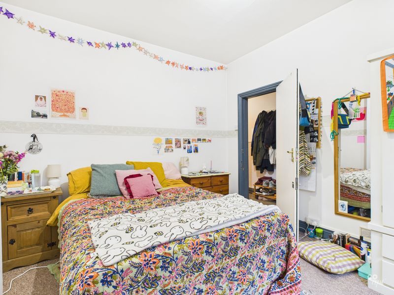 Property photo 3 of 11 Photo 6