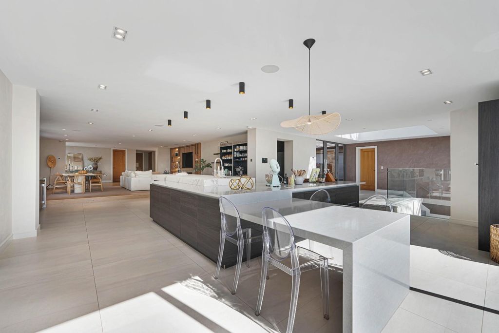 Additional image 9 of 4 bed barn conversion for saleColemans Barn, Off Chorley Old Road, Horwich, Bolton BL6
