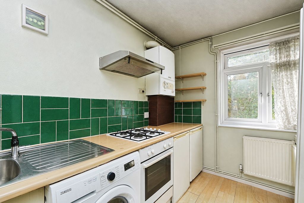 Property photo 3 of 14 Pbox-Img.Jpg