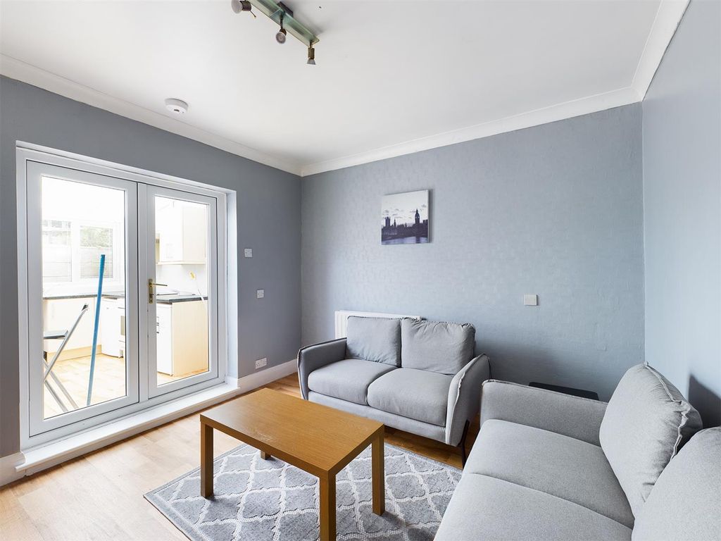 Property photo 3 of 10 Cam00771P1-Pr0123-Still02.Jpg