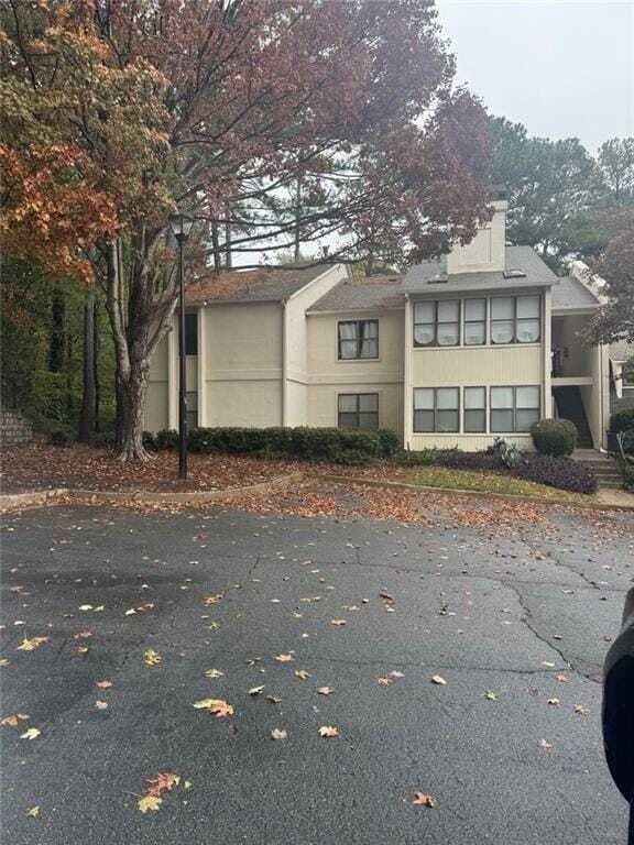 Property photo 1 of 3