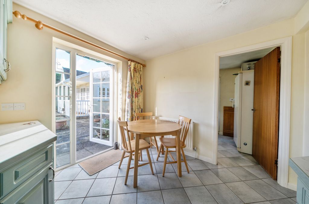 Property photo 3 of 23 1393391-9-69453B4...