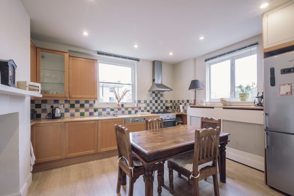 Property photo 3 of 14 Kitchen