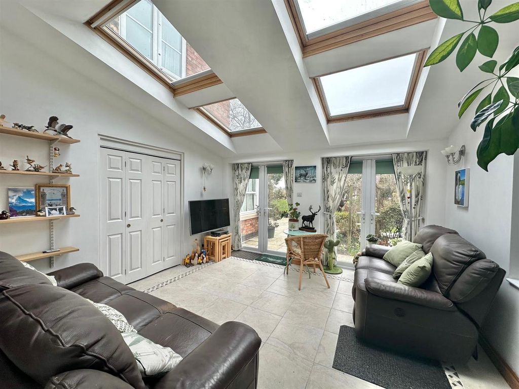 Property photo 3 of 65 Unnamed (3).Jpg