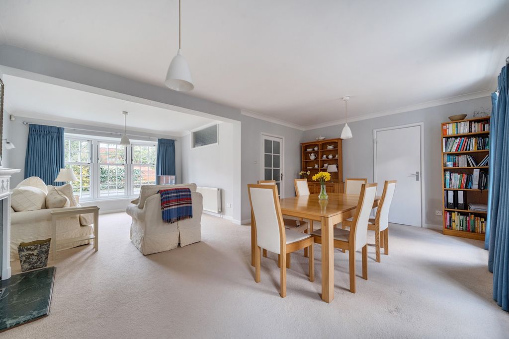 Property photo 3 of 20 1404717-5-697A379...