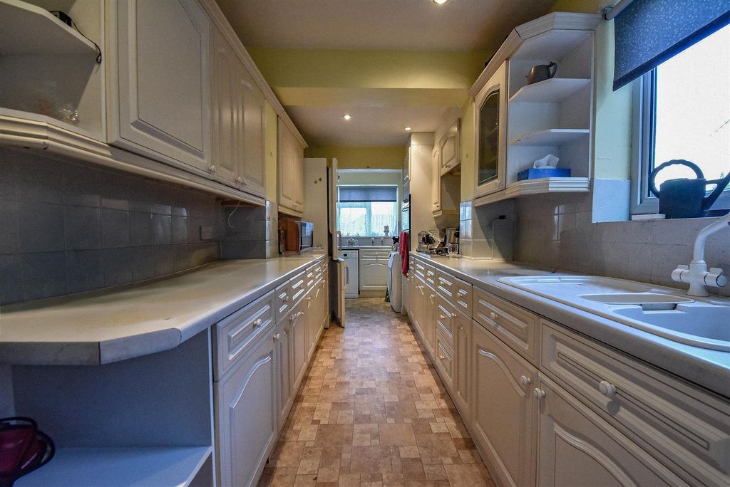 Property photo 2 of 20 Cp4_4261-2.Jpg