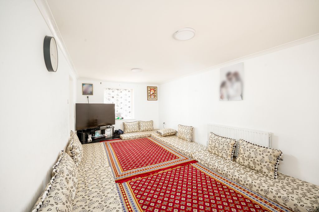 Property photo 3 of 19 288F97432816112425Bfbea5658d66E4Ec8997Df.Jpg