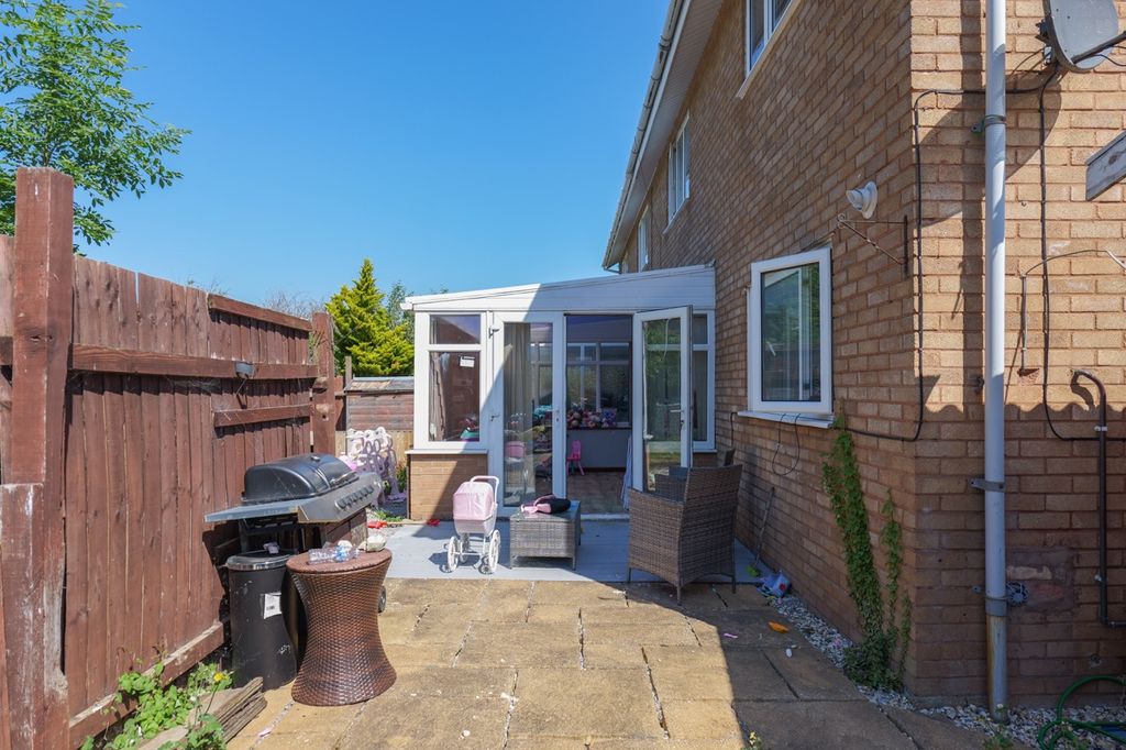 Additional image 15 of 2 bed flat for saleLon Ceiriog, Prestatyn LL19